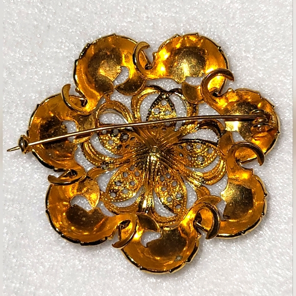 Vintage Arabesque Swirl and Tiny Beaded Style Texture Beautiful Flower Brooch - Picture 2 of 2